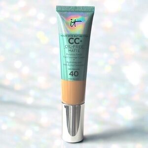 It Cosmetics CC+ Oil-Free Matte Full Coverage Foundation SPF 40 Neutral Tan